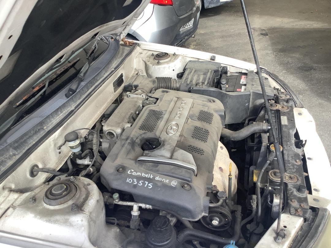 Photo '18' of Hyundai Elantra GL Photo '18' of Hyundai Elantra GL