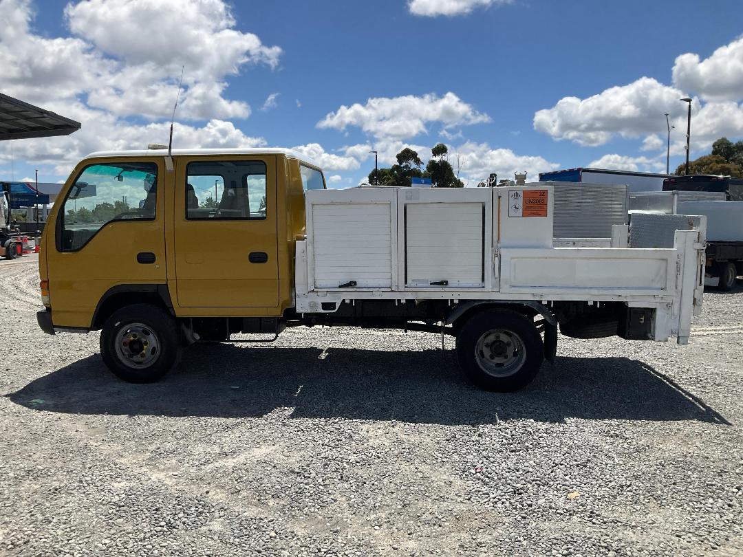Photo '7' of Isuzu ELF NPR1LR Service Vehicle Photo '7' of Isuzu ELF NPR1LR Service Vehicle
