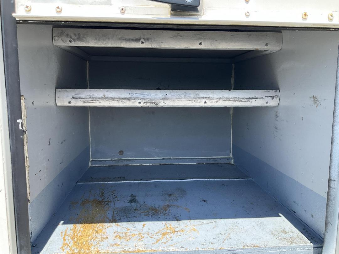 Photo '13' of Isuzu ELF NPR1LR Service Vehicle Photo '13' of Isuzu ELF NPR1LR Service Vehicle