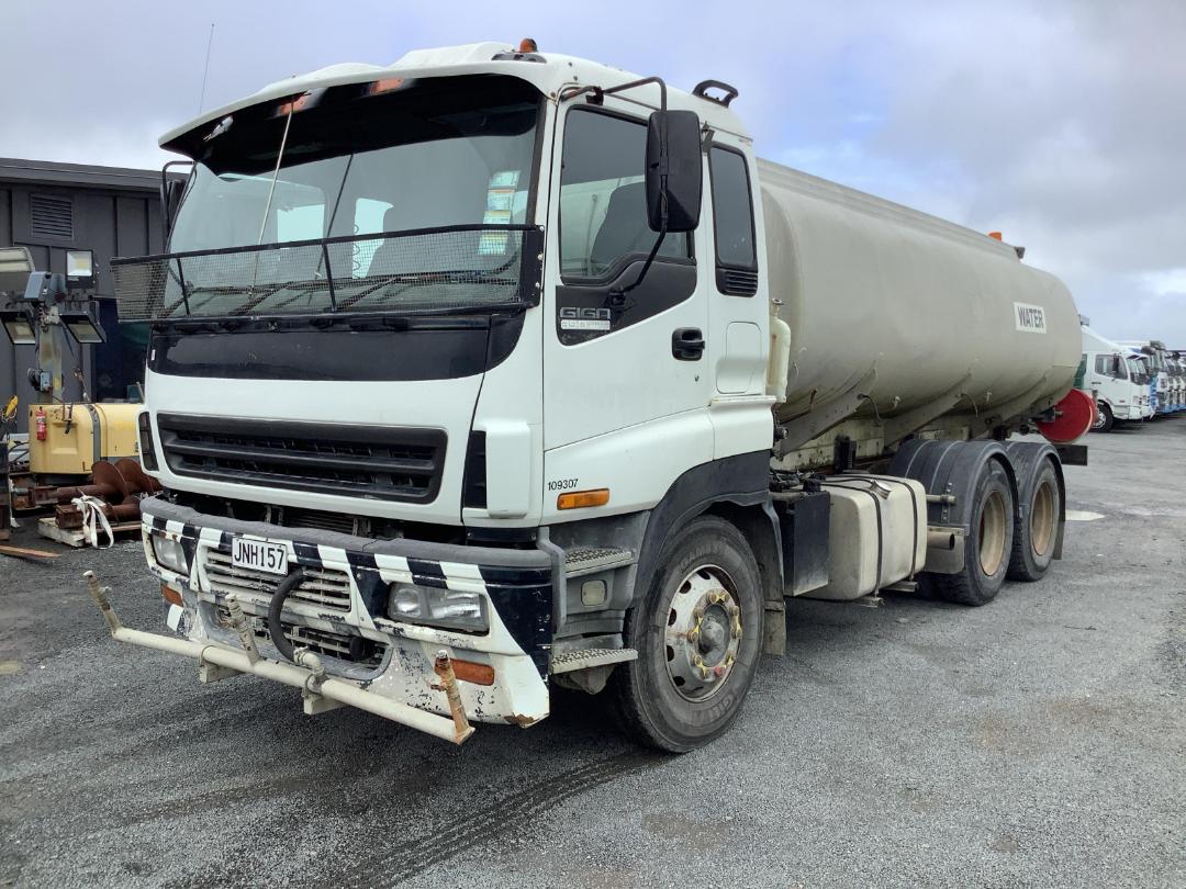 Photo '9' of Isuzu EXZ 390 Tanker