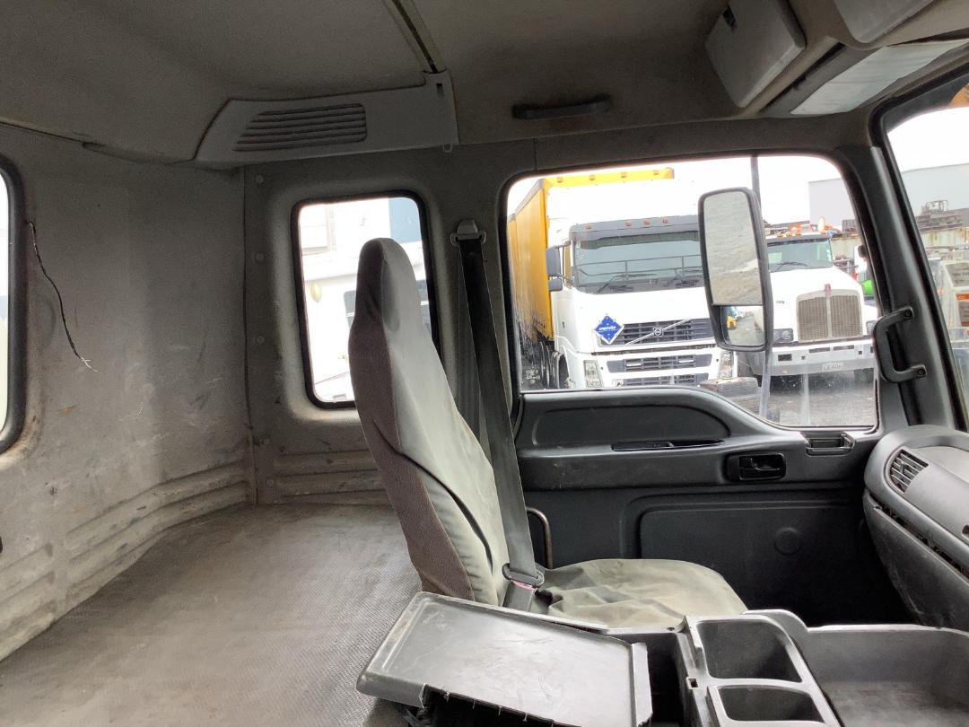 Photo '17' of Isuzu EXZ 390 Tanker