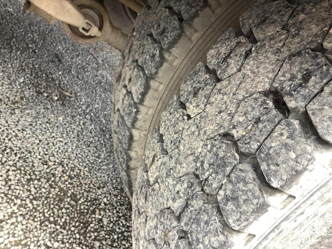 Photo '38' of Isuzu EXZ 390 Tanker