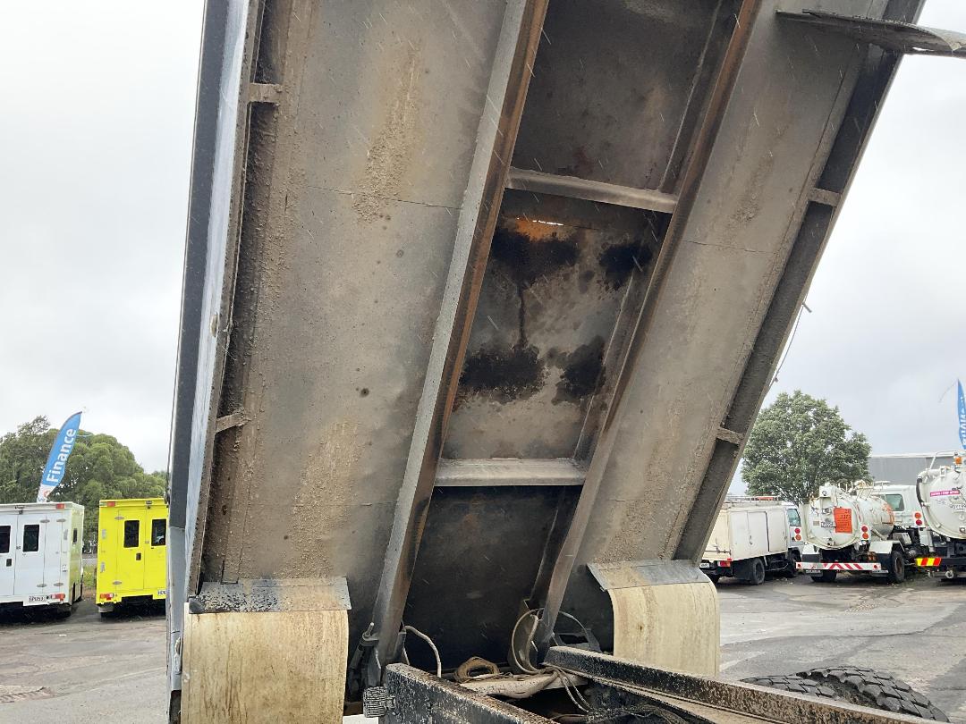 Photo '3' of Isuzu EXZ450 Tipper