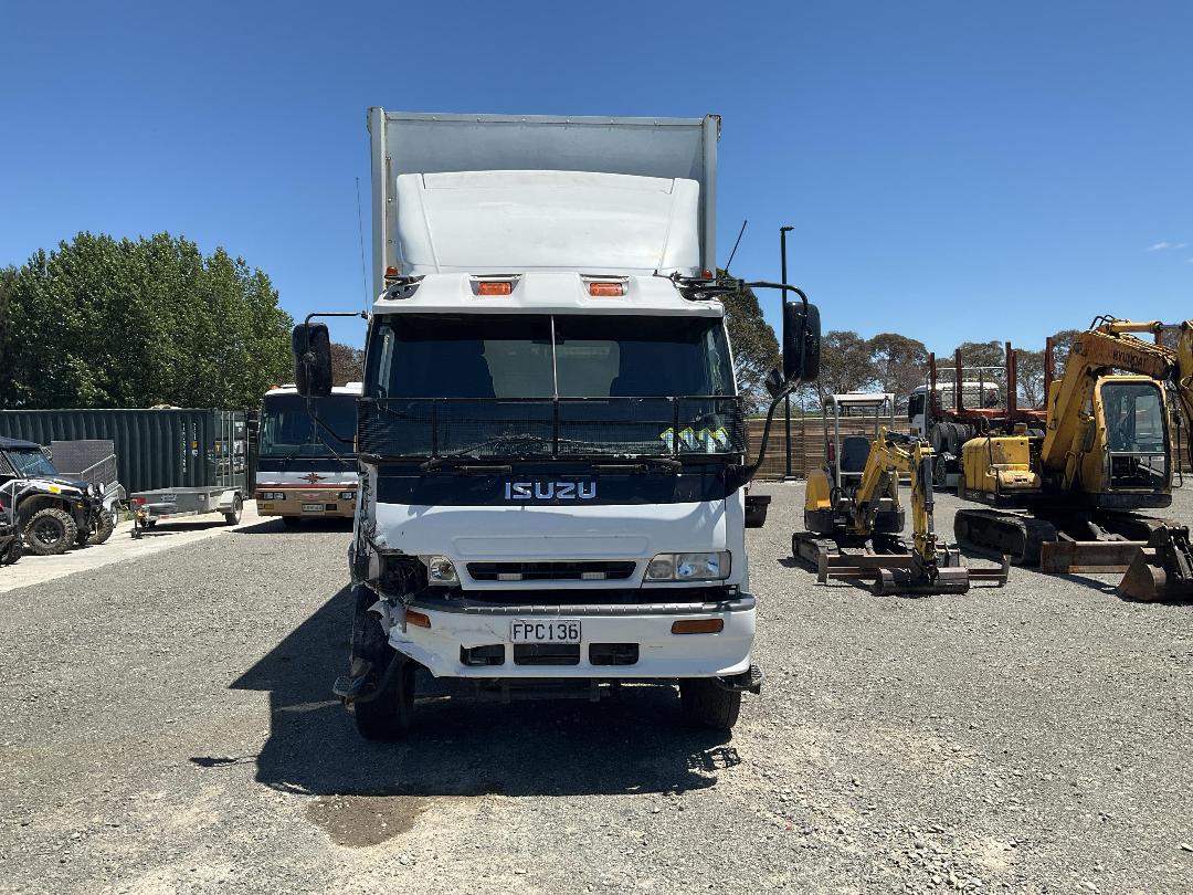 Photo '9' of Isuzu F Series FVZ1400 6X4 TRUCK Curtainsider Photo '9' of Isuzu F Series FVZ1400 6X4 TRUCK Curtainsider