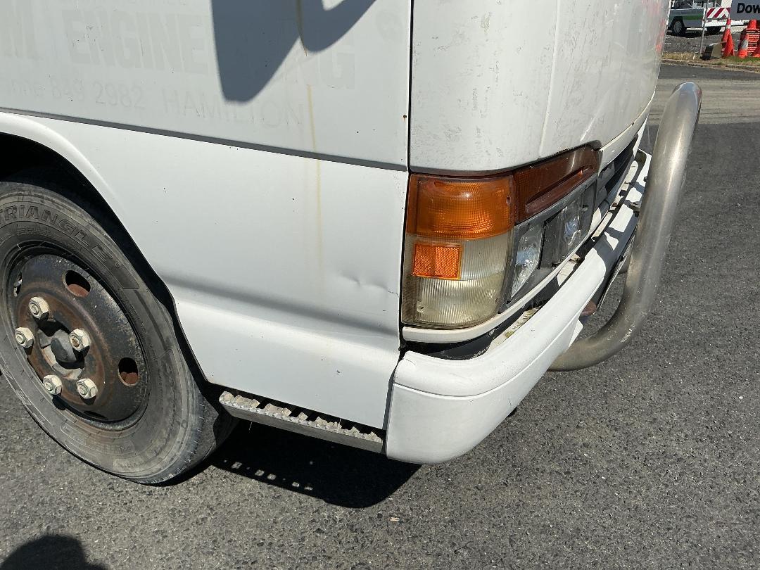 Photo '16' of Isuzu N Series NKR300C 4X2 TRUCK Flat Deck