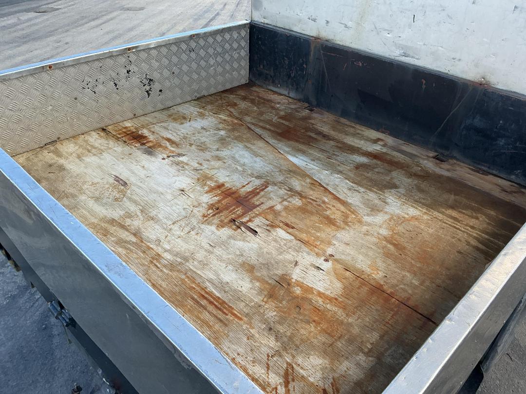 Photo '26' of Isuzu N Series NKR300C 4X2 TRUCK Flat Deck