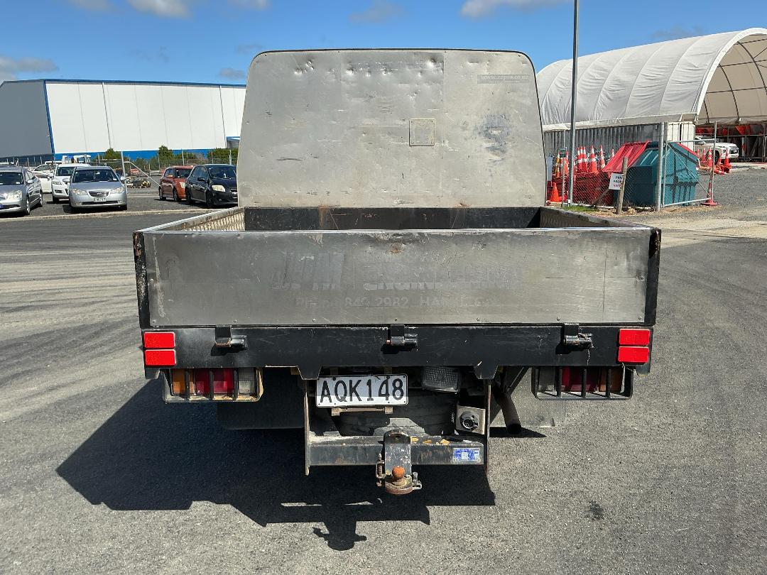 Photo '6' of Isuzu N Series NKR300C 4X2 TRUCK Flat Deck