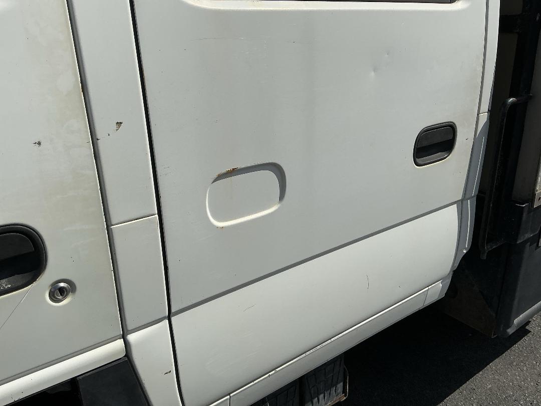 Photo '20' of Isuzu N Series NKR300C 4X2 TRUCK Flat Deck