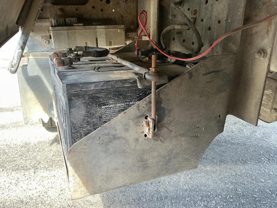 Photo '38' of Isuzu N Series NKR300C 4X2 TRUCK Flat Deck