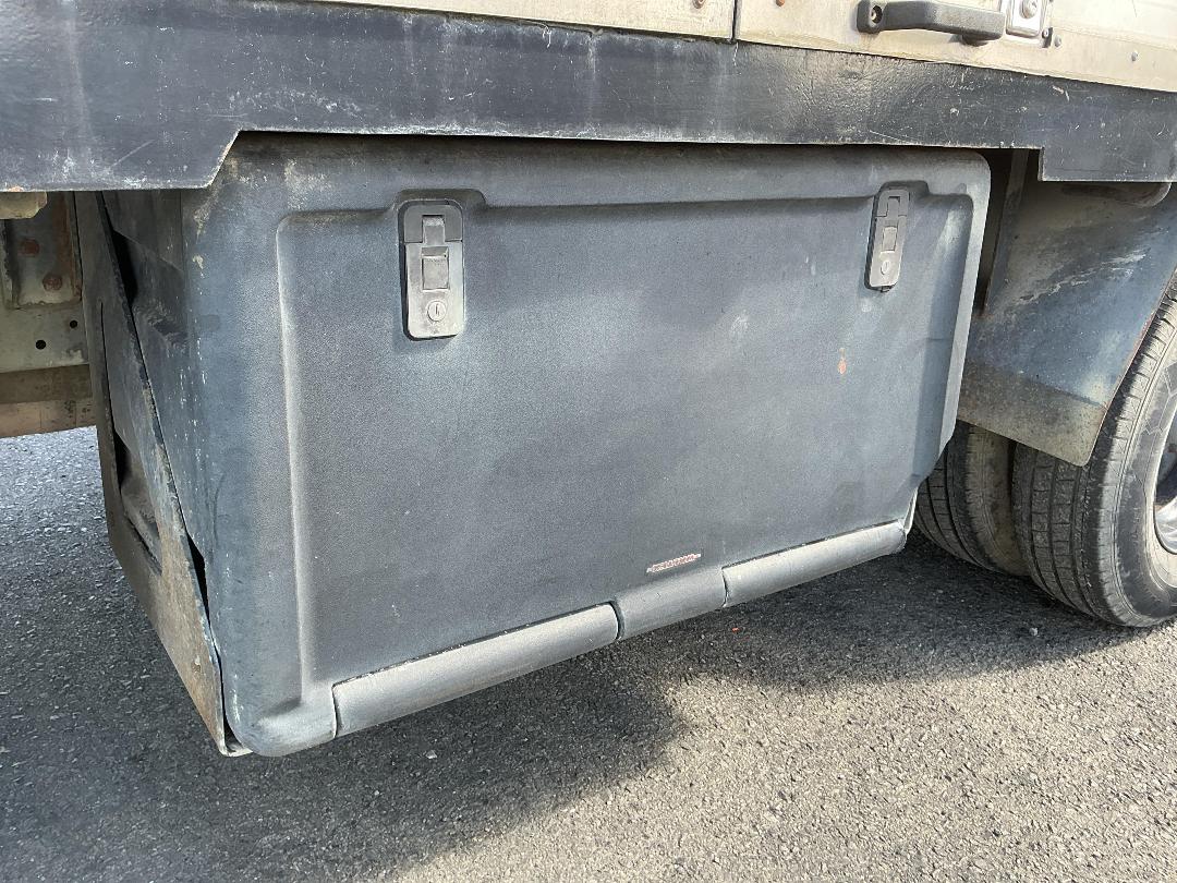 Photo '33' of Isuzu N Series NKR300C 4X2 TRUCK Flat Deck