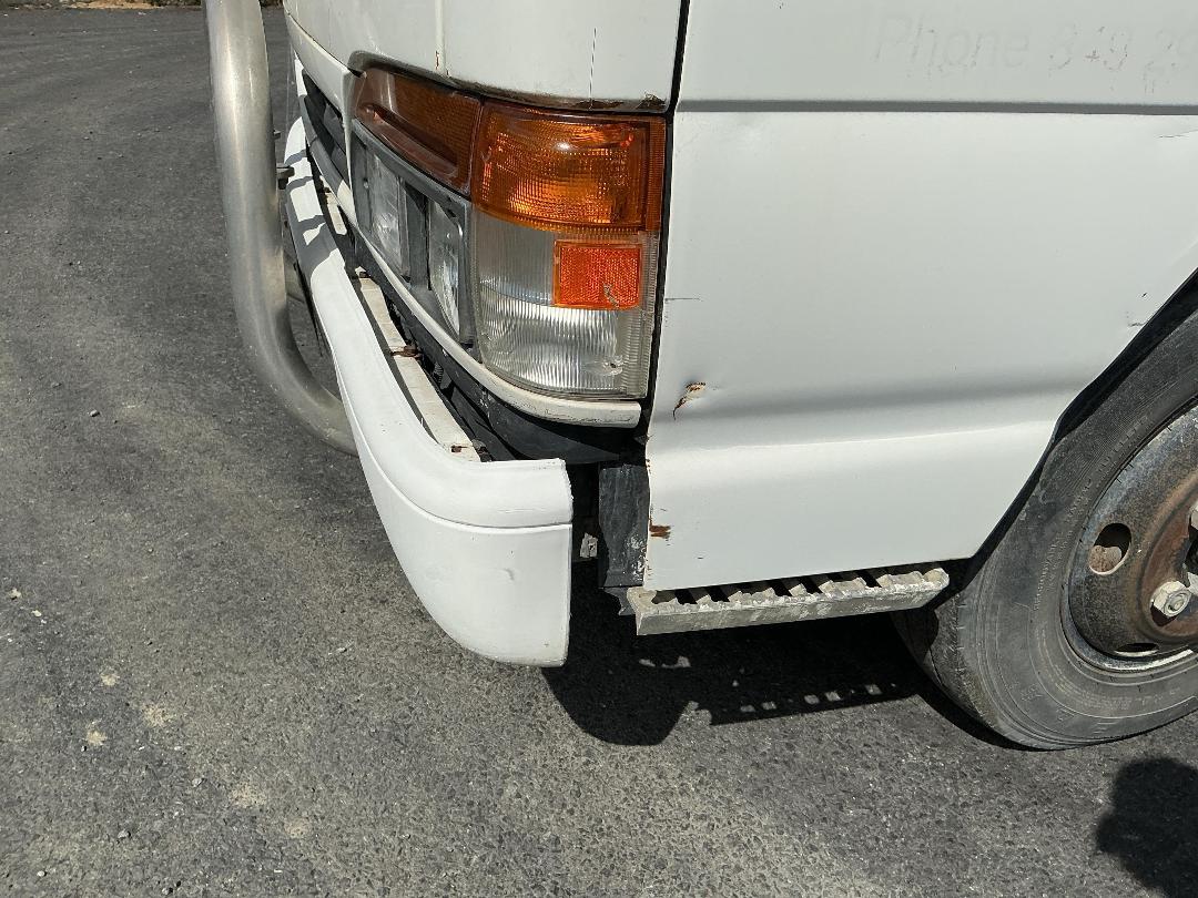 Photo '17' of Isuzu N Series NKR300C 4X2 TRUCK Flat Deck