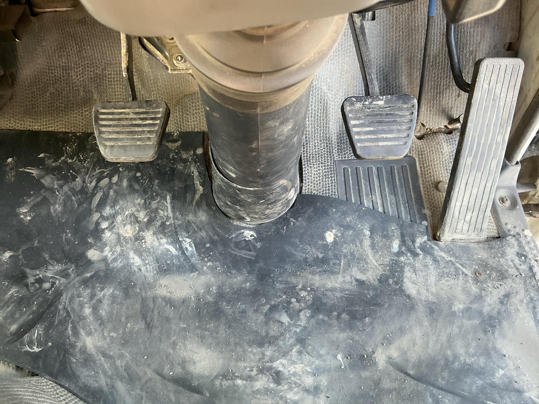 Photo '14' of Isuzu N Series NKR300C 4X2 TRUCK Flat Deck