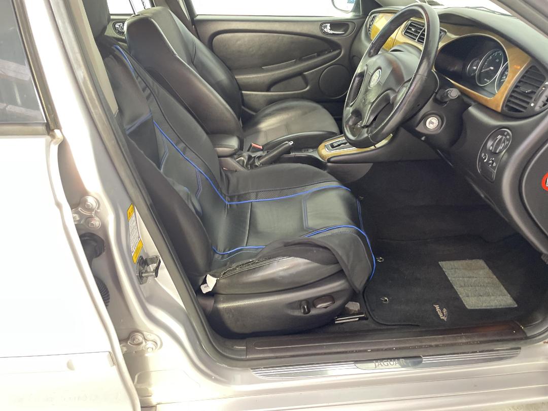 Photo '16' of Jaguar X-Type