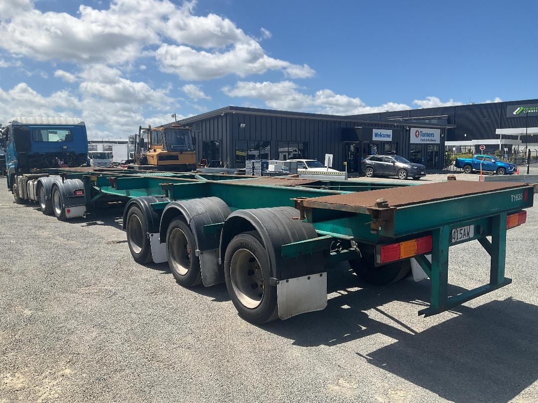 Photo '6' of MAXICUBE DRIVE FREIGHTER Skeletal Semi