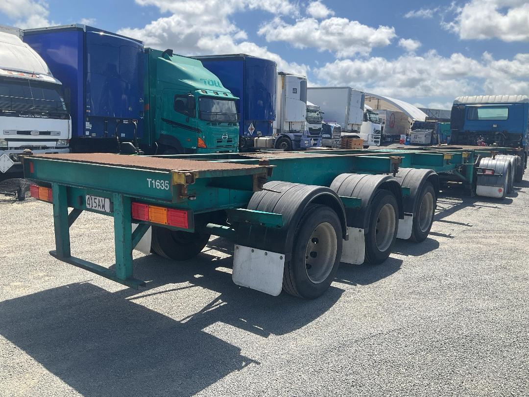 Photo '4' of MAXICUBE DRIVE FREIGHTER Skeletal Semi