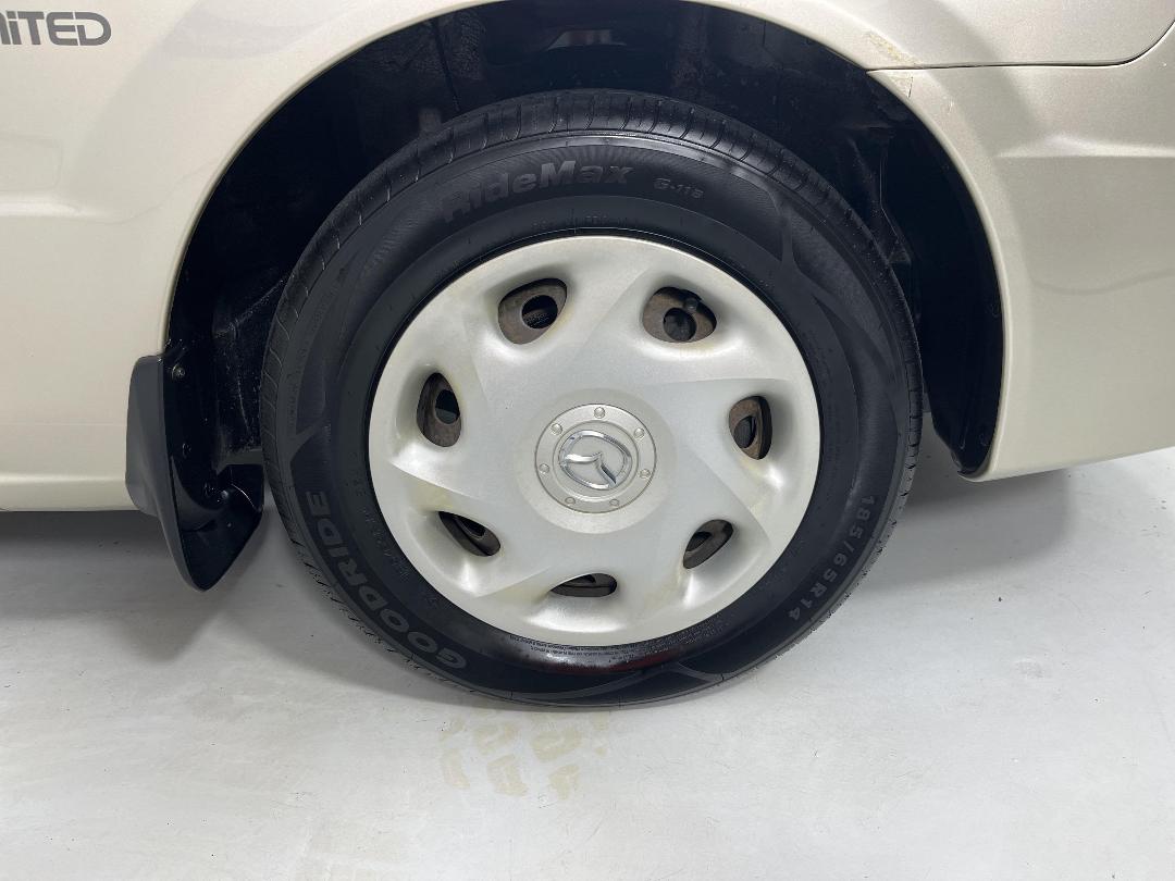 Photo '9' of Mazda 323