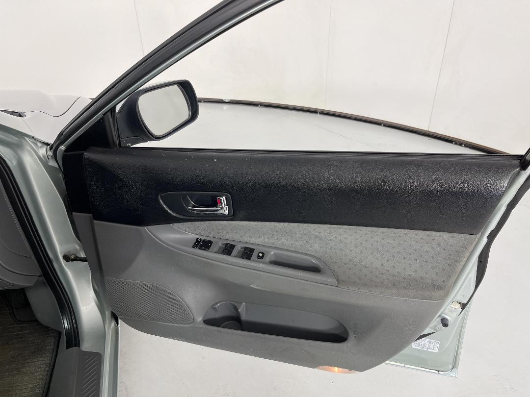 Photo '15' of Mazda Atenza Photo '15' of Mazda Atenza