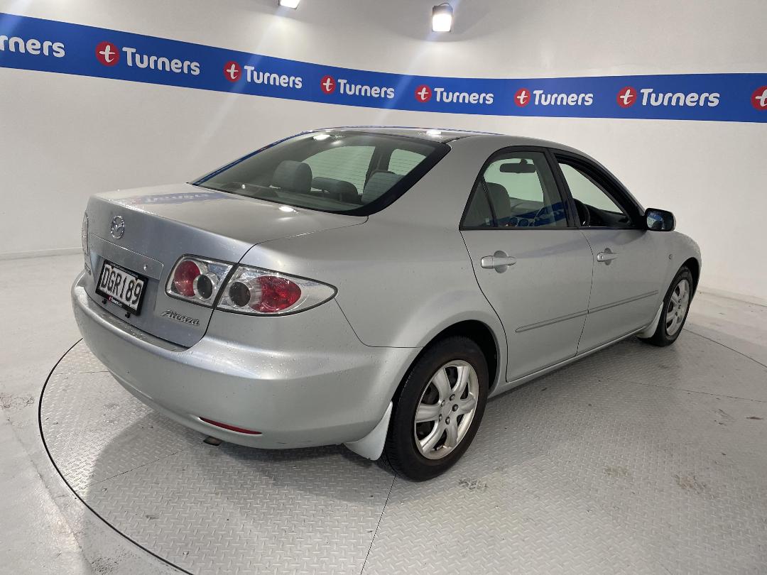 Photo '7' of Mazda Atenza