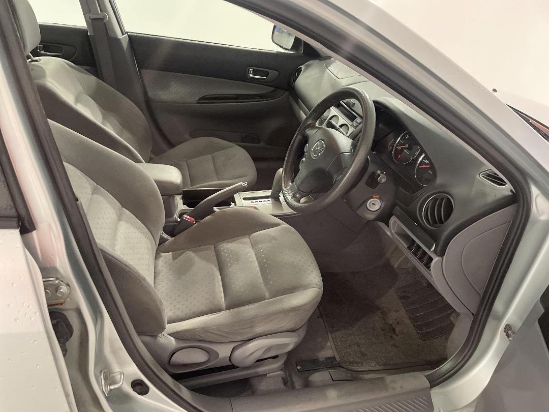 Photo '16' of Mazda Atenza