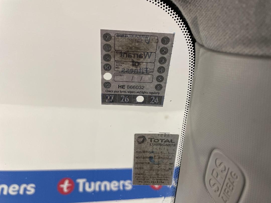 Photo '31' of Mazda Atenza