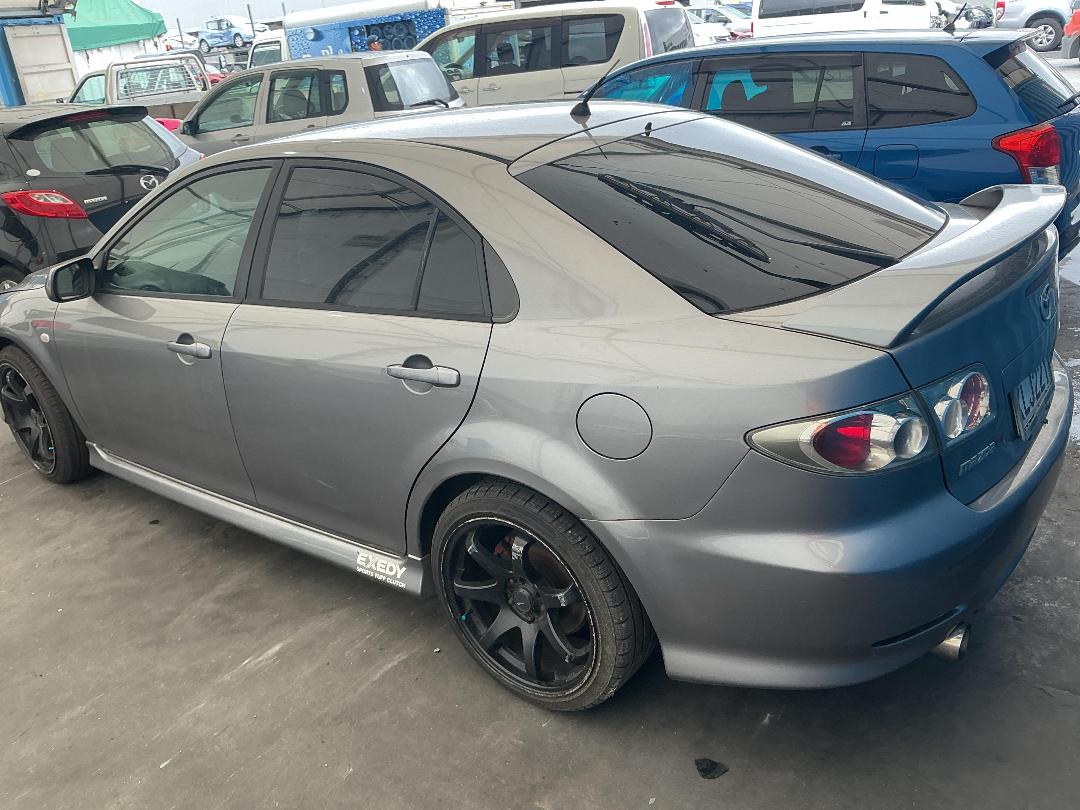 Photo '4' of Mazda Atenza