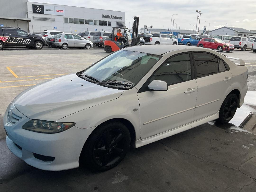 Photo '2' of Mazda Atenza