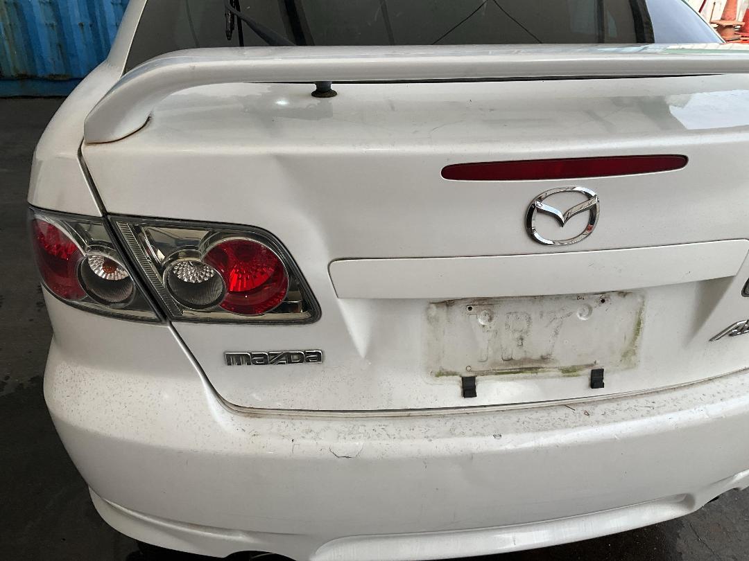 Photo '8' of Mazda Atenza