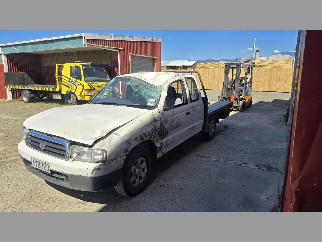 Photo '2' of Mazda Bounty CAB Plus C/C SDX Photo '2' of Mazda Bounty CAB Plus C/C SDX