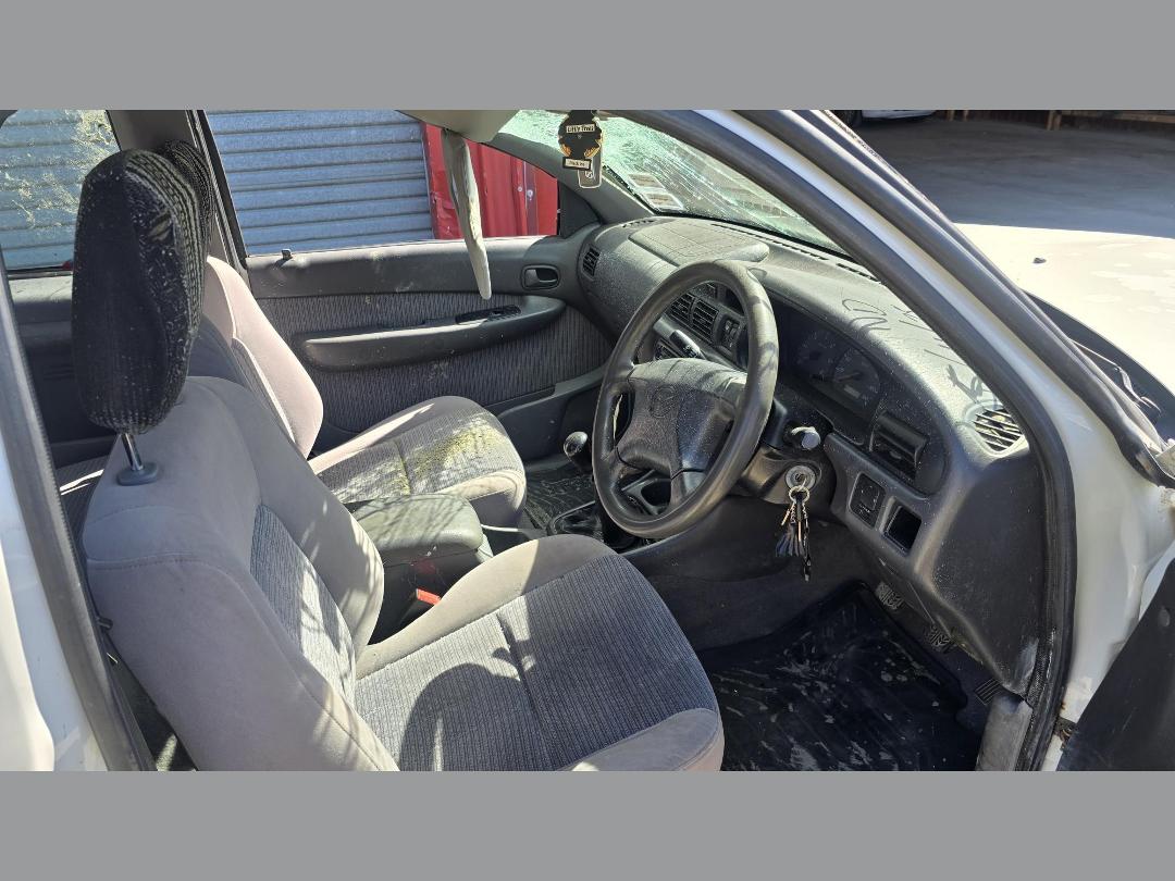 Photo '10' of Mazda Bounty CAB Plus C/C SDX Photo '10' of Mazda Bounty CAB Plus C/C SDX