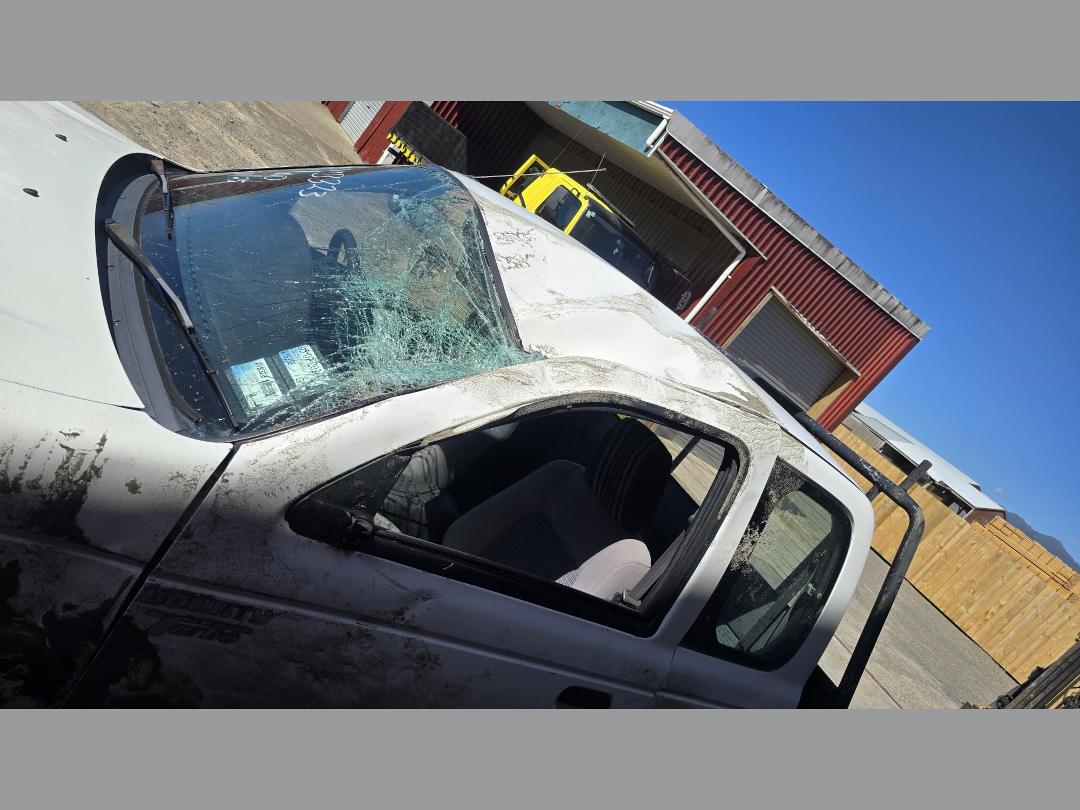 Photo '5' of Mazda Bounty CAB Plus C/C SDX Photo '5' of Mazda Bounty CAB Plus C/C SDX