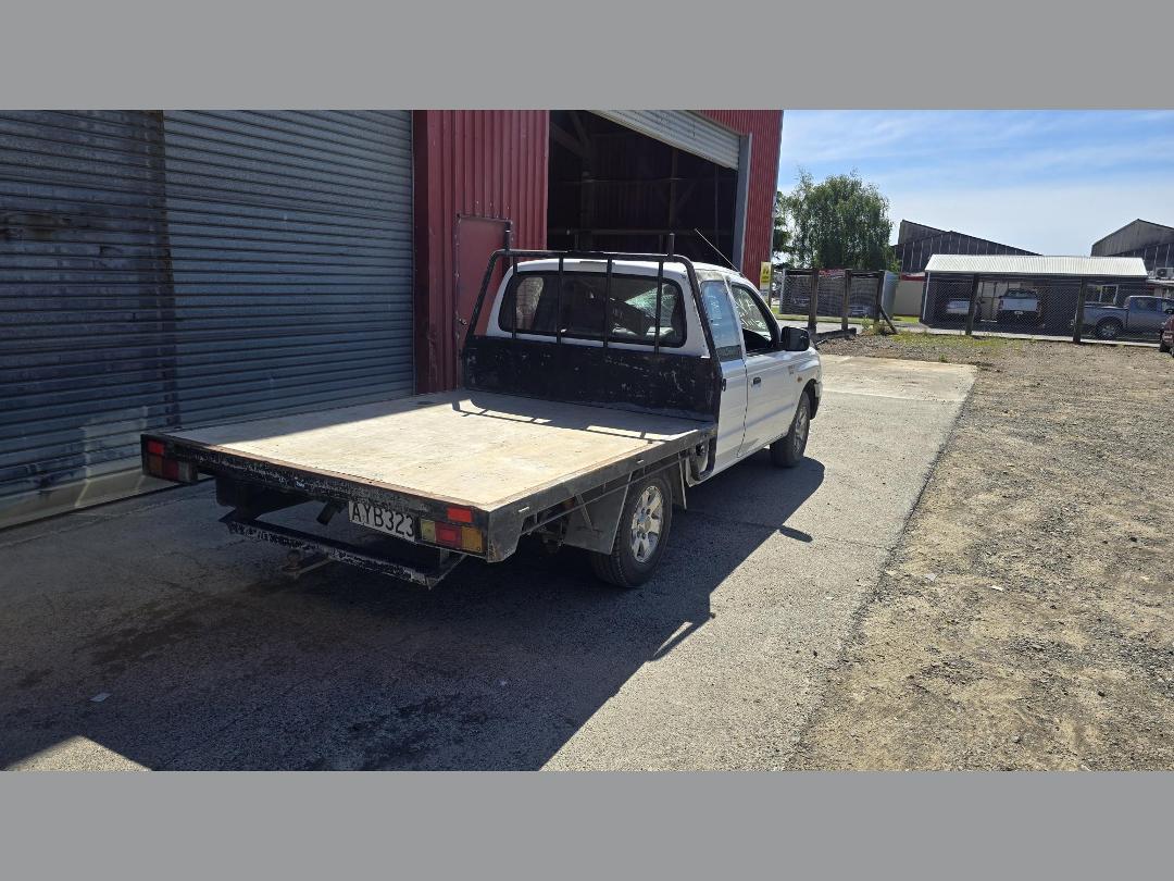 Photo '7' of Mazda Bounty CAB Plus C/C SDX Photo '7' of Mazda Bounty CAB Plus C/C SDX