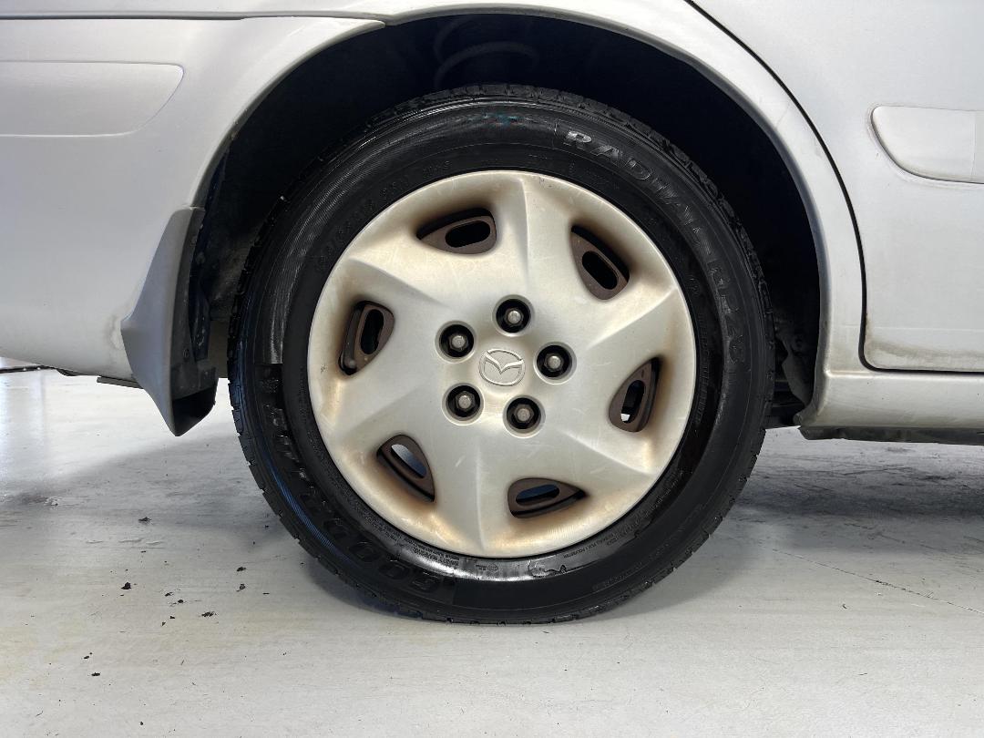 Photo '12' of Mazda Capella