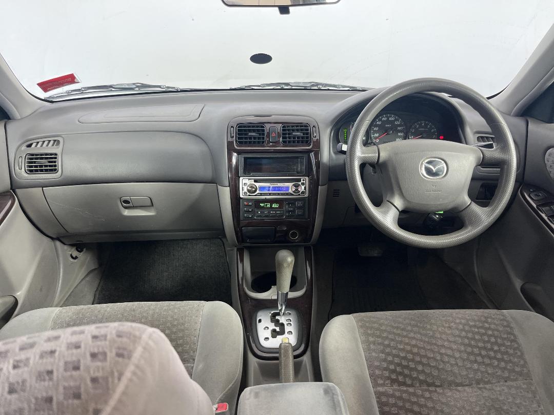 Photo '17' of Mazda Capella