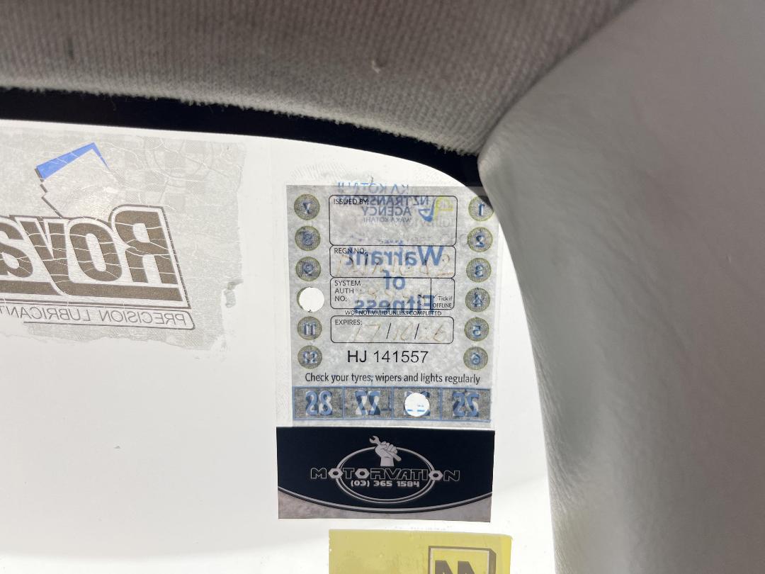 Photo '23' of Mazda Capella