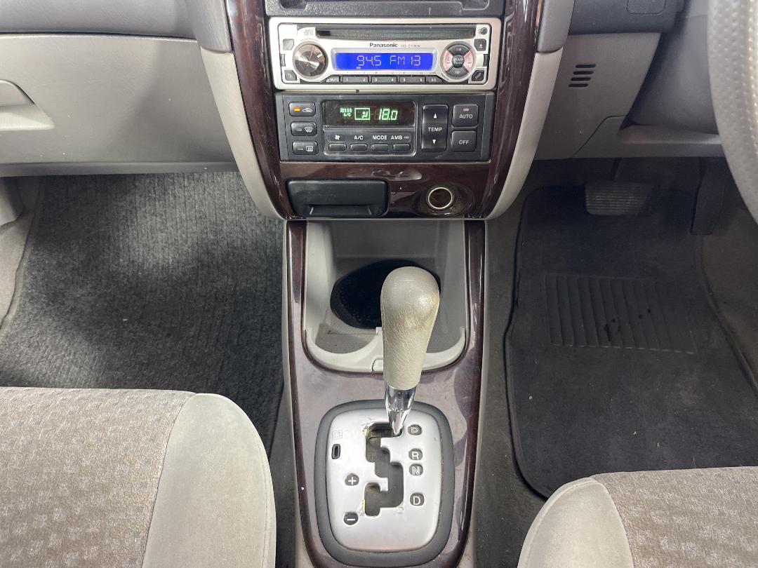 Photo '18' of Mazda Capella