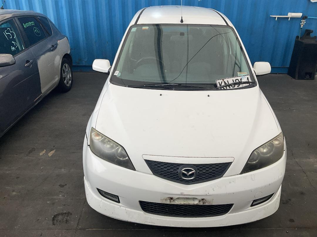 Photo '5' of Mazda Demio Photo '5' of Mazda Demio