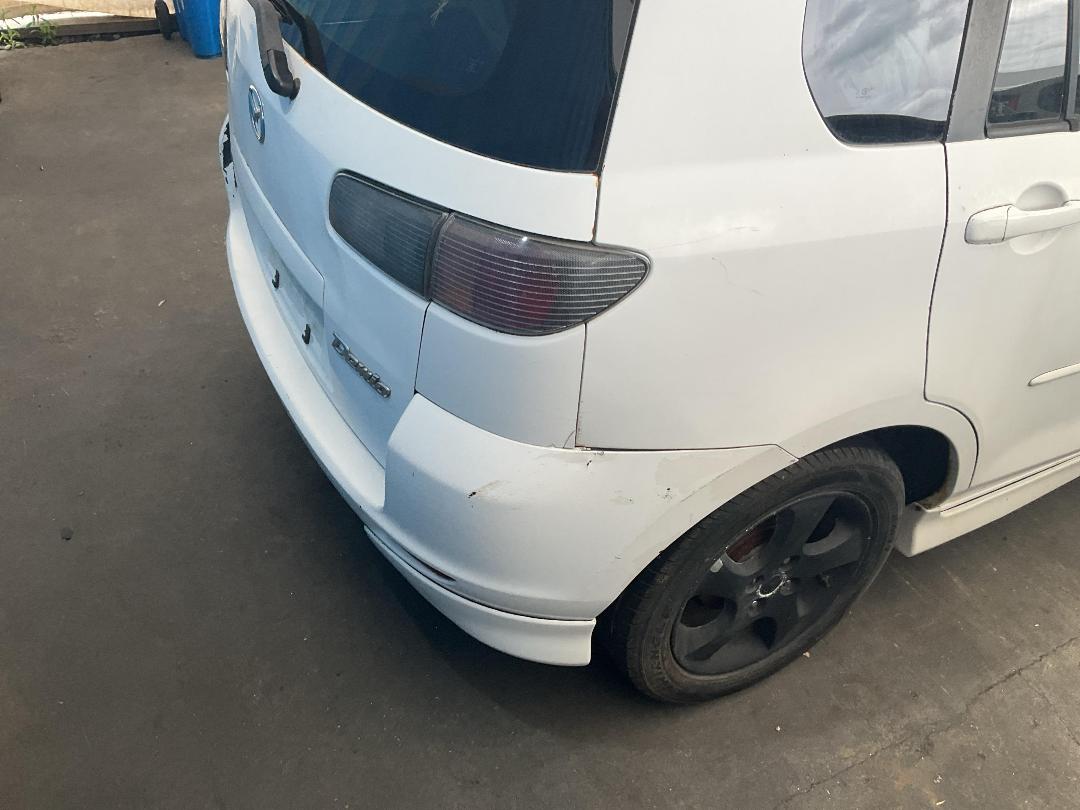 Photo '15' of Mazda Demio Photo '15' of Mazda Demio