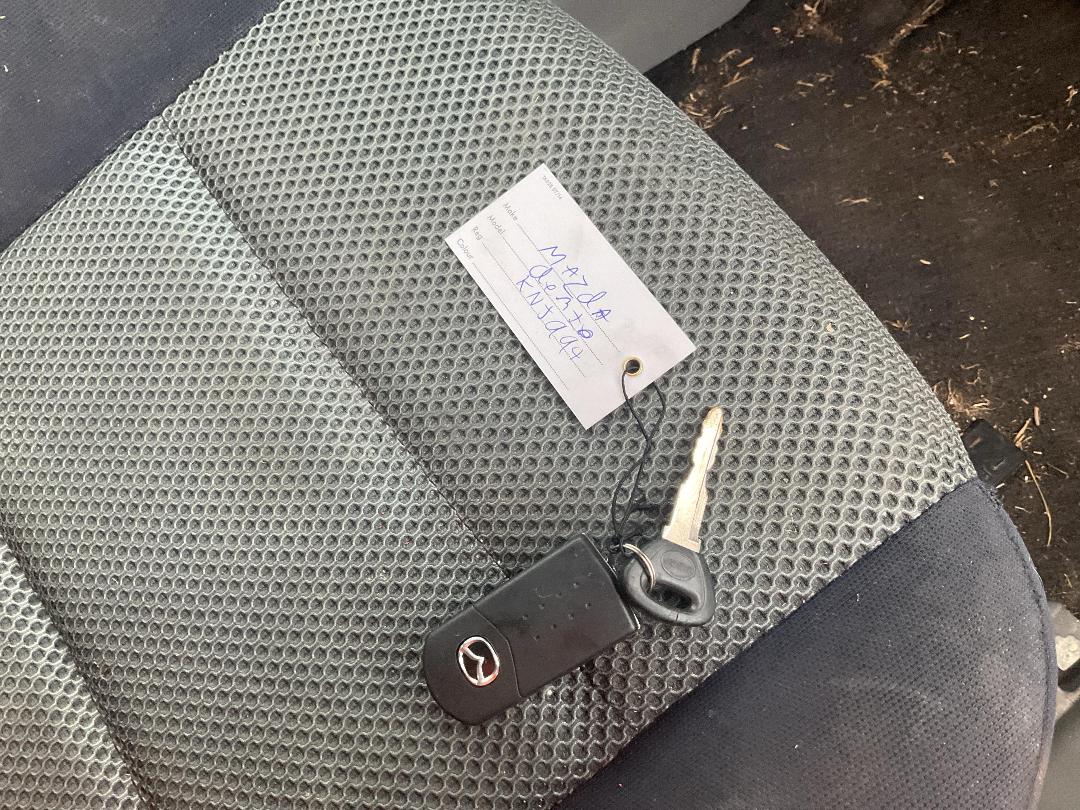 Photo '21' of Mazda Demio Photo '21' of Mazda Demio