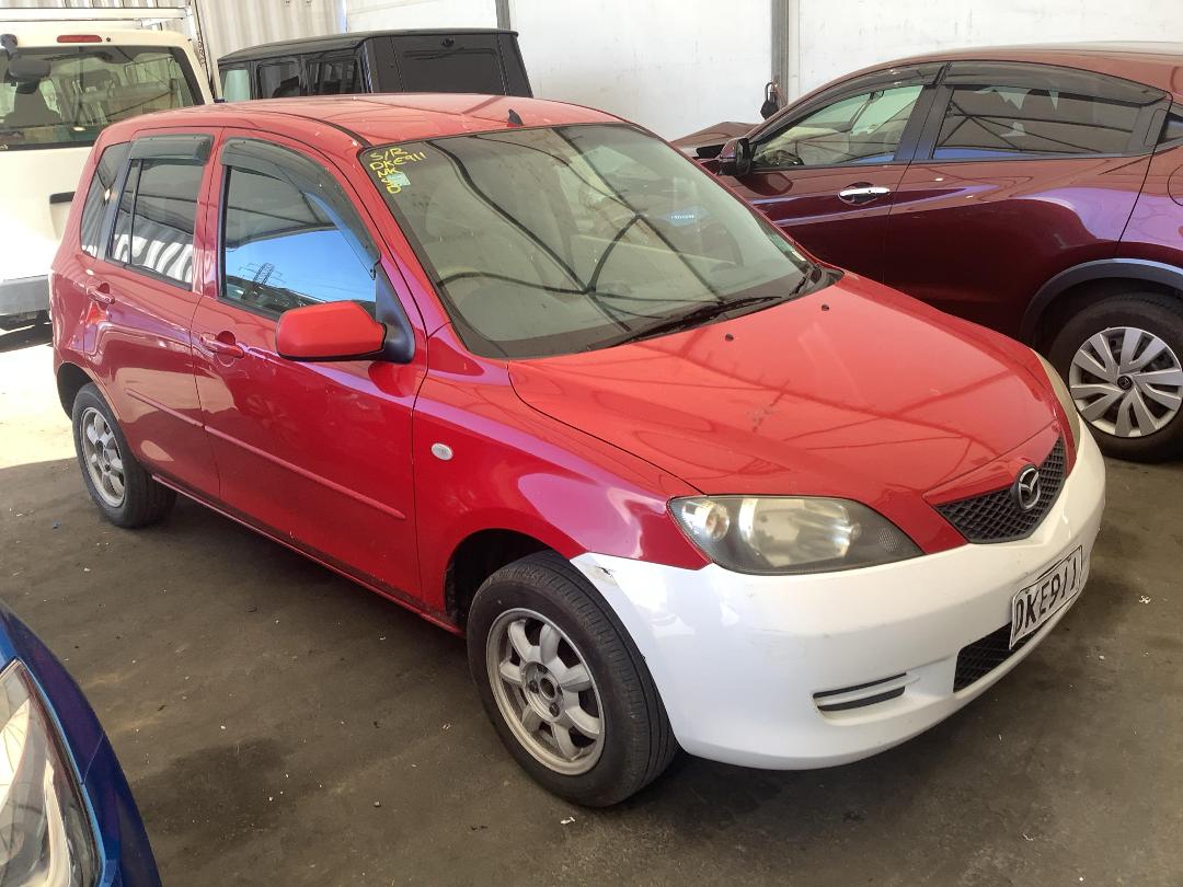 Photo '2' of Mazda Demio Photo '2' of Mazda Demio