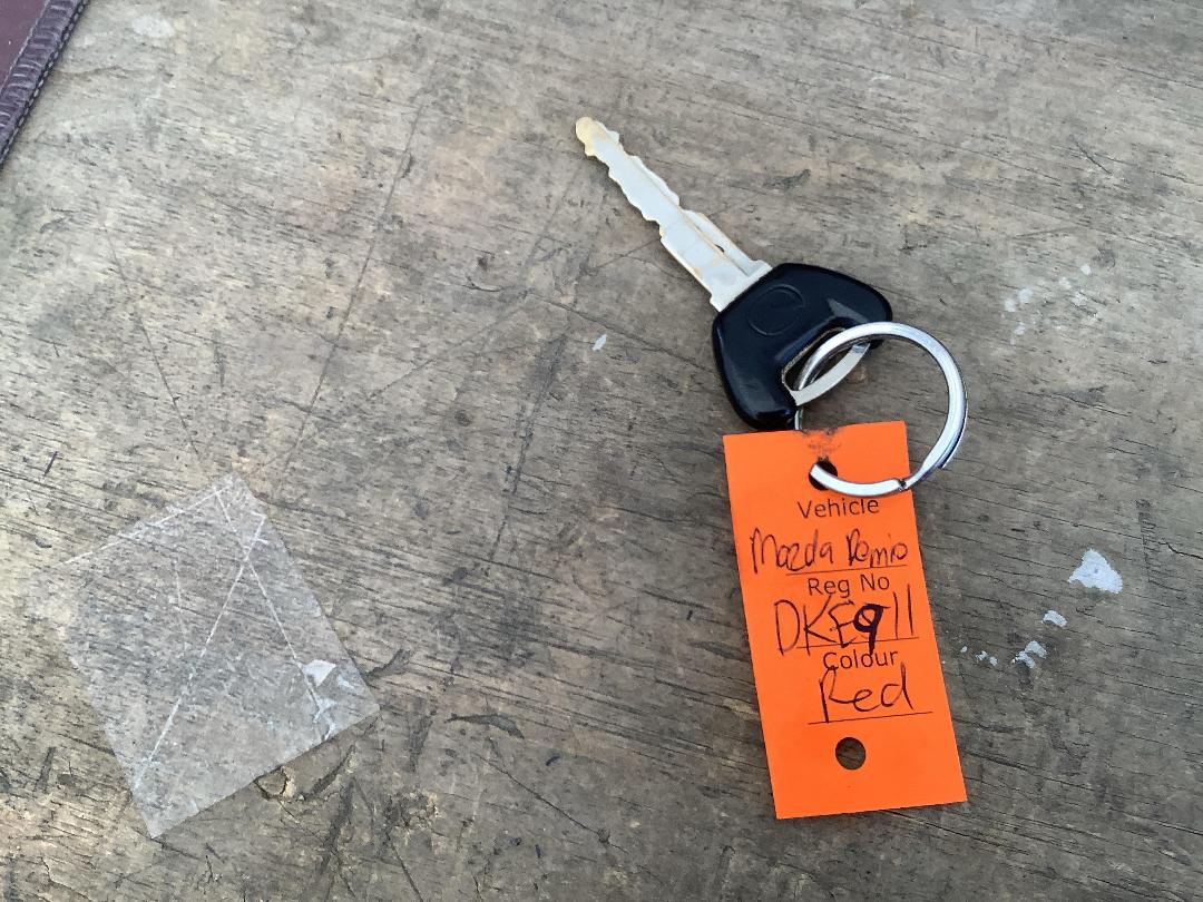 Photo '21' of Mazda Demio Photo '21' of Mazda Demio