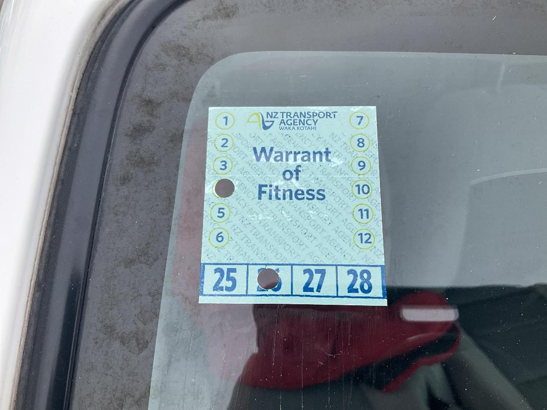 Photo '11' of Mazda Demio Photo '11' of Mazda Demio