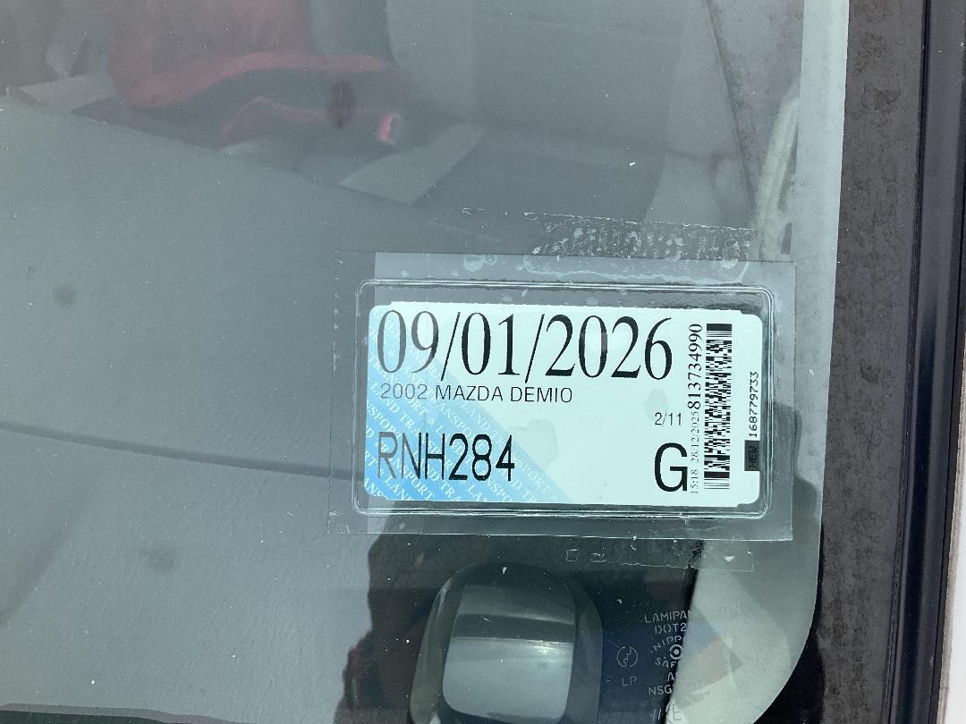 Photo '12' of Mazda Demio Photo '12' of Mazda Demio