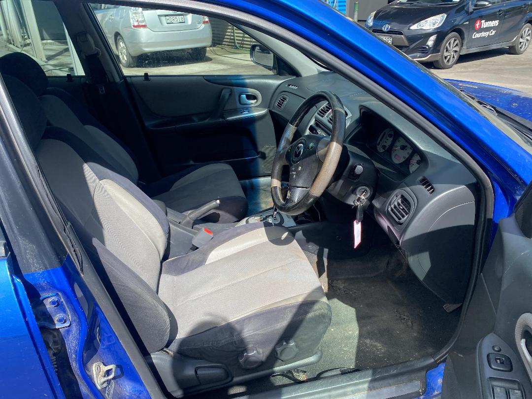 Photo '9' of Mazda Familia Photo '9' of Mazda Familia