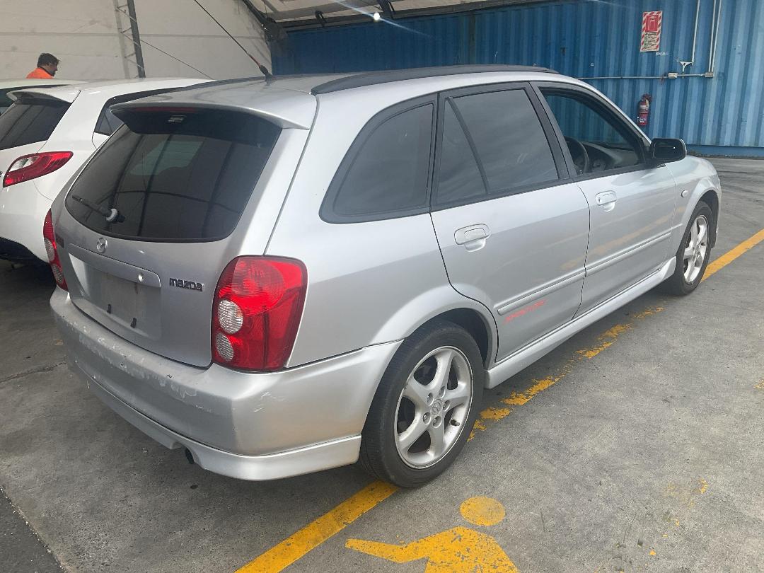 Photo '6' of Mazda Familia Photo '6' of Mazda Familia