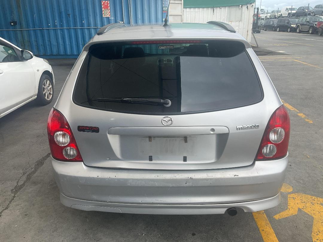 Photo '5' of Mazda Familia Photo '5' of Mazda Familia