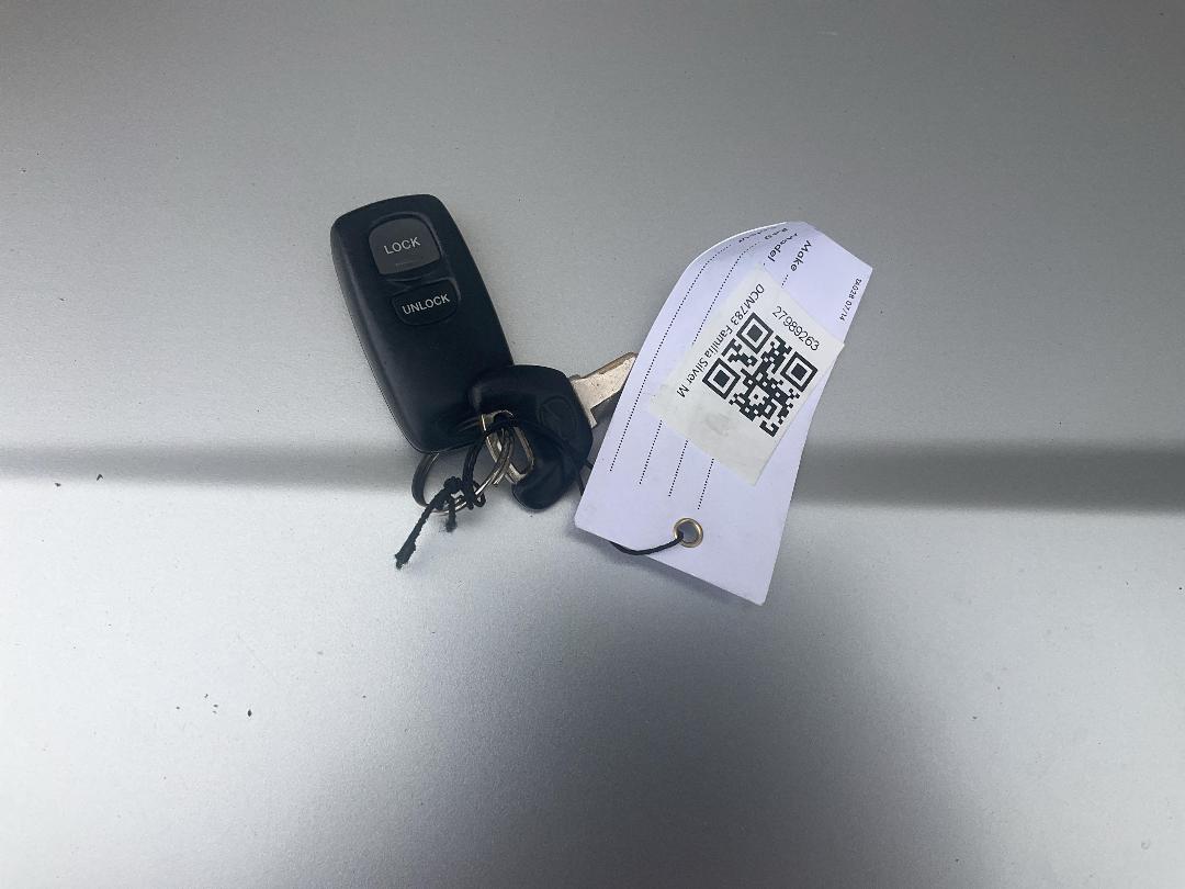 Photo '13' of Mazda Familia Photo '13' of Mazda Familia