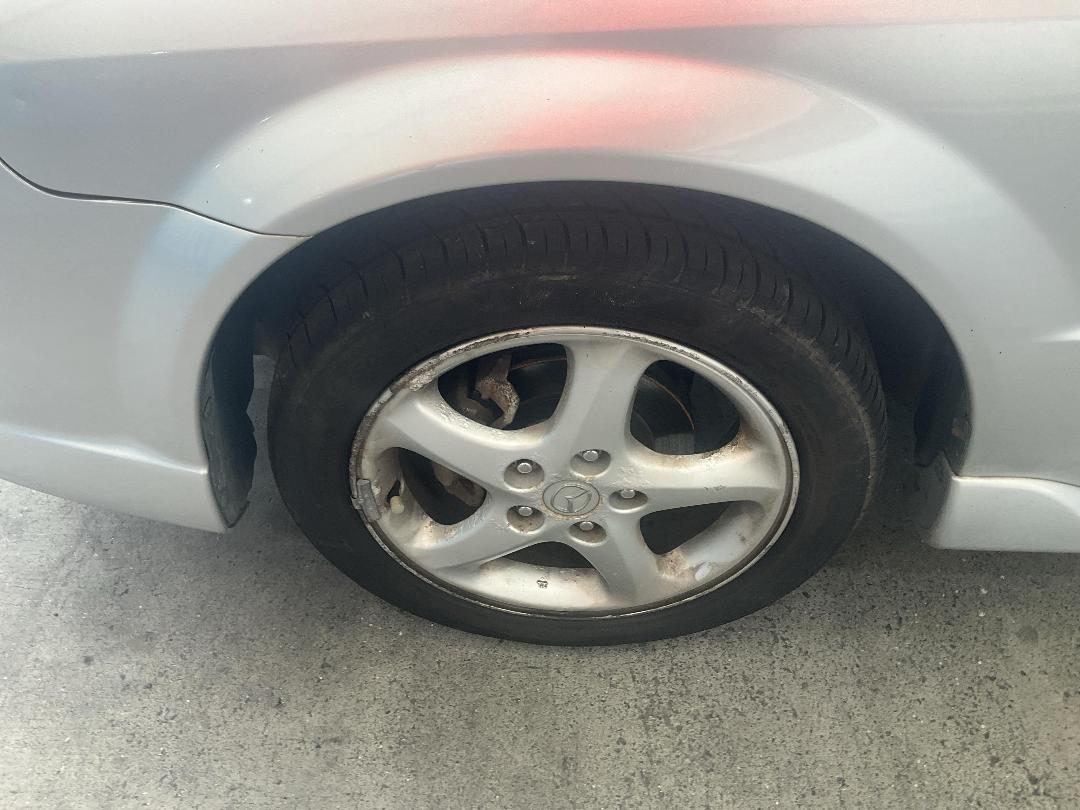 Photo '18' of Mazda Familia Photo '18' of Mazda Familia