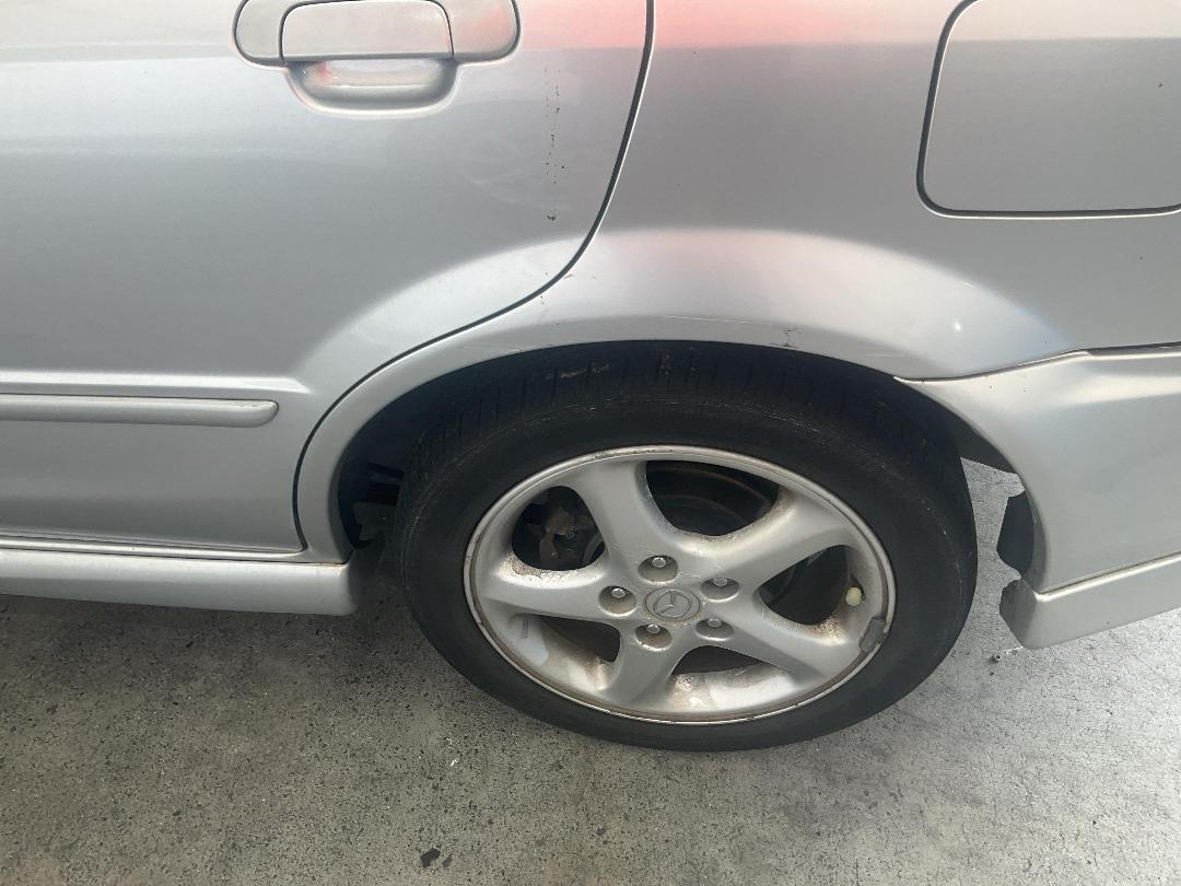 Photo '19' of Mazda Familia Photo '19' of Mazda Familia