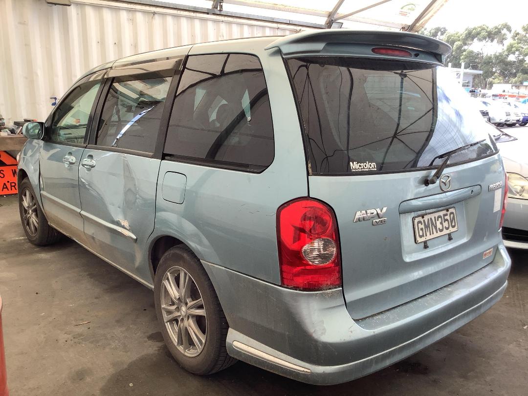 Photo '6' of Mazda MPV