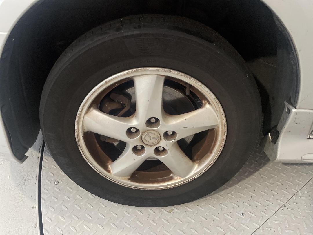 Photo '8' of Mazda MPV